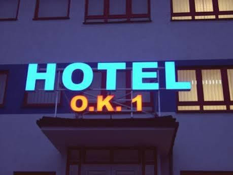 Hotel O.K. 1 Beroun  Buitenkant foto